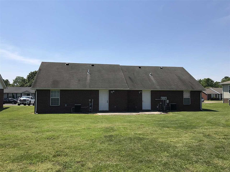 2nd image of 913 Bagwell Dr