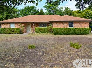 617 N Joe Wilson Rd, Cedar Hill, TX 75104