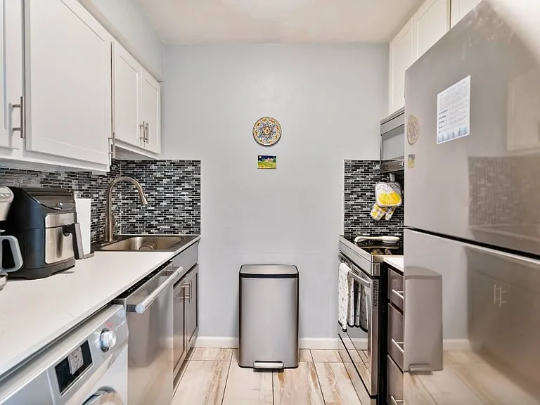 10469 Briarbend Dr #5 — Photo 5