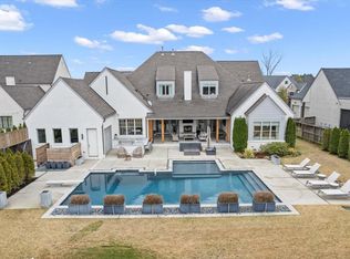 3197 Chapel Woods Cv, Germantown, TN 38139