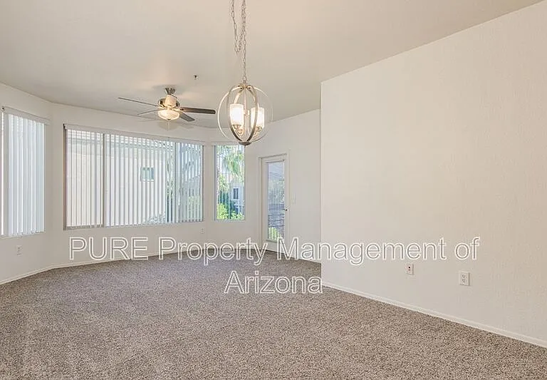 420 W 1st St #321 — Photo 2