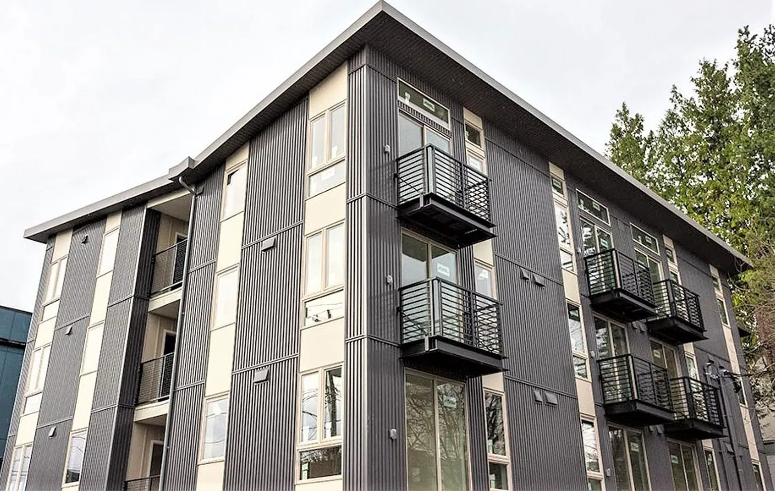 Sienna Apartments — Photo 2