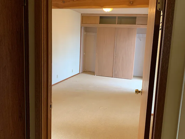4207 SW Walker St — Photo 5