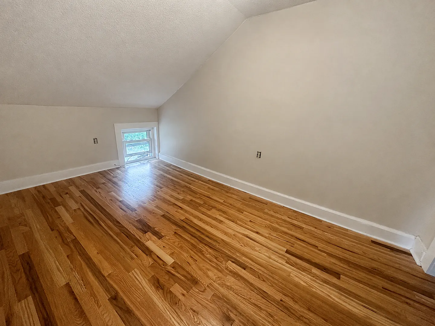 110 - 116 South Walnut Street — Photo 4