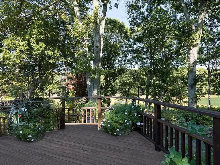 250 Pine Tree Ct — Photo 24