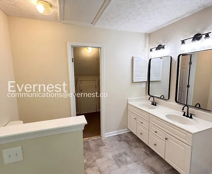 6228 Weathersfield Way — Photo 10