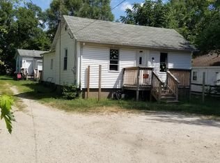 131 State St APT B, East Peoria, IL 61611