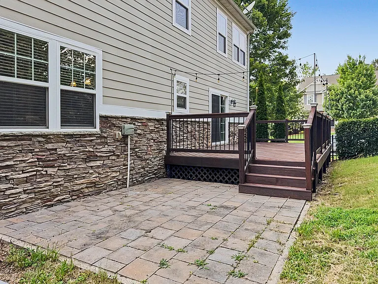 9403 Segundo Ln — Photo 42