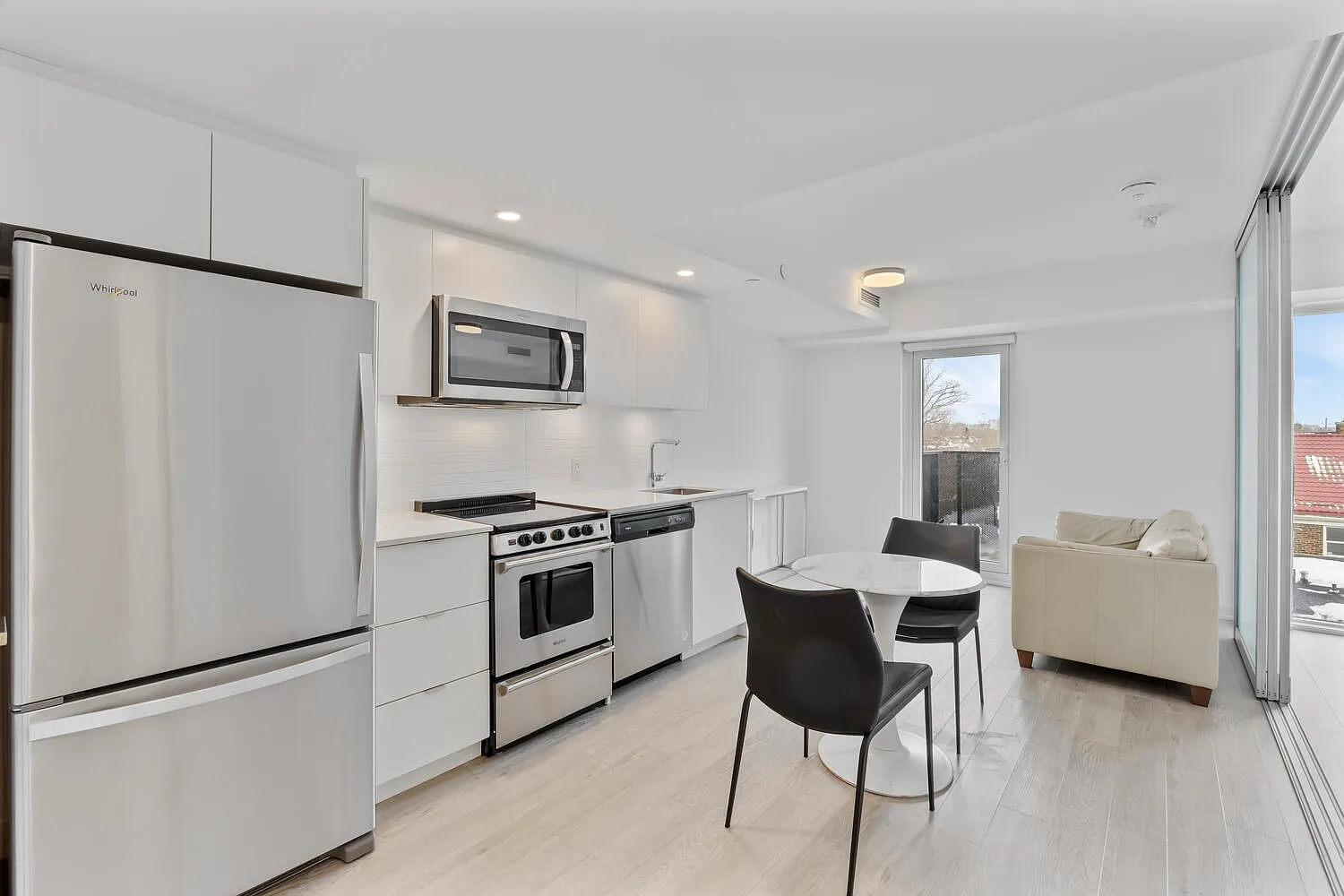 480 Wilson Avenue Toronto — Photo 2