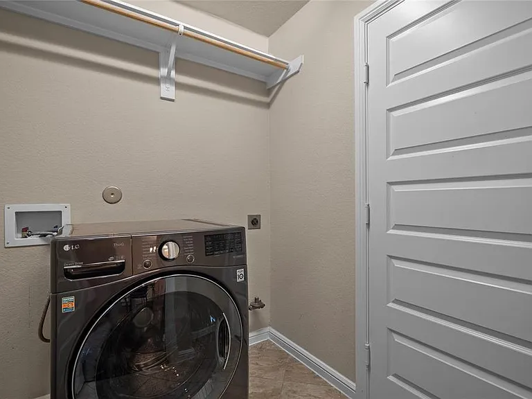 4808 Ladona Ct — Photo 25