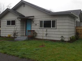 918 Ash Ave, Cottage Grove, OR 97424