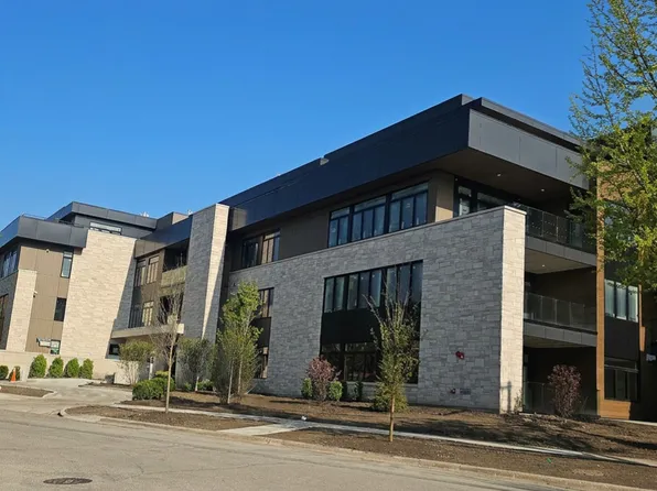 (undisclosed Address), Highland Park, IL 60035