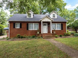 318 15th Ave NW, Hickory, NC 28601