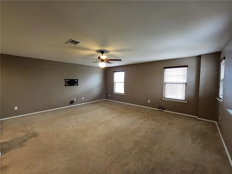 222 Telluride Dr — Photo 16