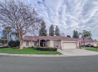 2479 Presidential Dr, Tulare, CA