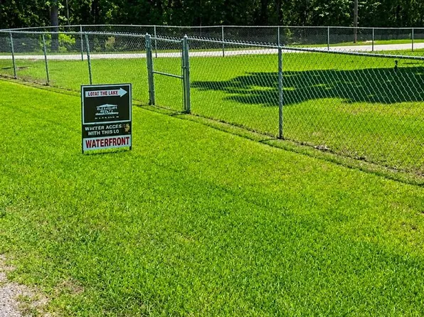 L171-173 S Lakeside Dr #174, Huntsville, TX 77320