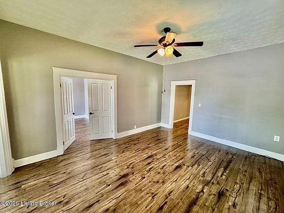 4th image of 231 W Main St