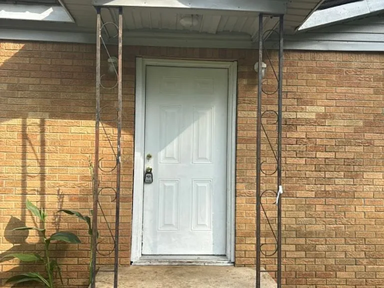 63 County Road 4050 — Photo 2
