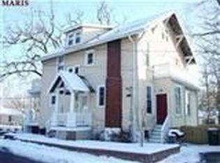 60 E Jackson Rd, Saint Louis, MO 63119