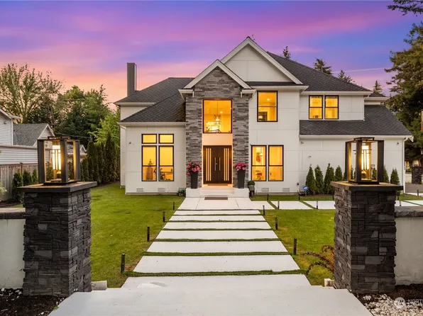 17007 72nd Avenue NE, Kenmore, WA 98028