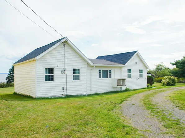 4606 Highway 2, Upper Economy, NS B0M 1J0