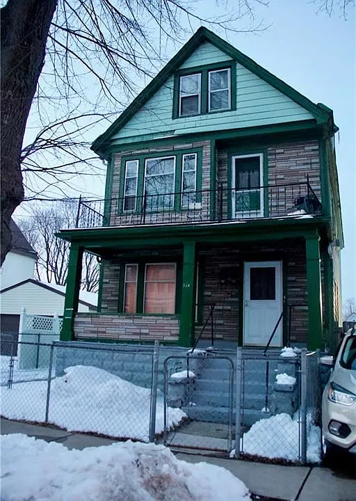 Building Photo