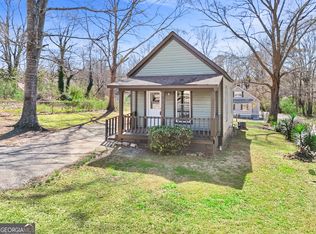 214 Arnco 3rd St, Newnan, GA 30263