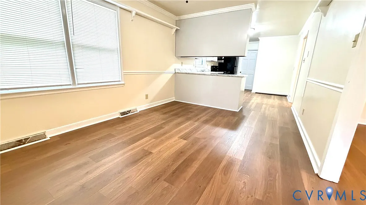 3 bed, 2.0 bath, 1440 sqft, $1,995 — Photo 4