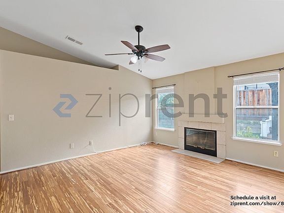 5th image of 1314 Ray Harvey Dr