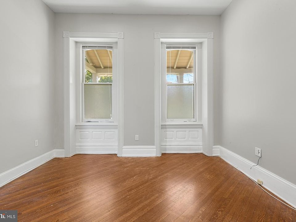 1st image of 109-15 Carpenter Ln #1