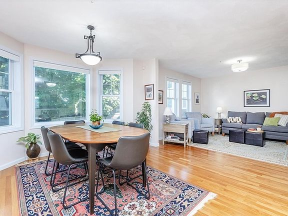 3rd image of 14 1/2 Roundy St Unit 4