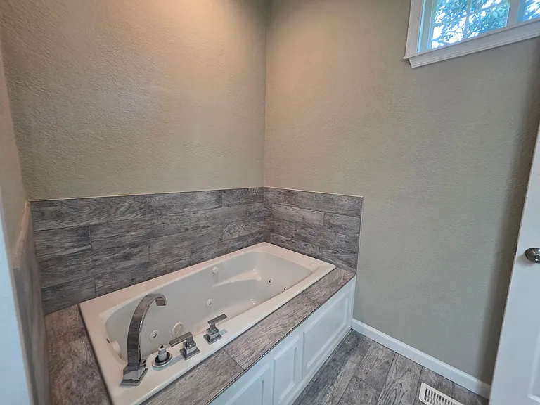 212 Elm Ave — Photo 22
