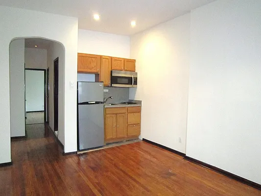 Rented by City Connections Realty | media 42