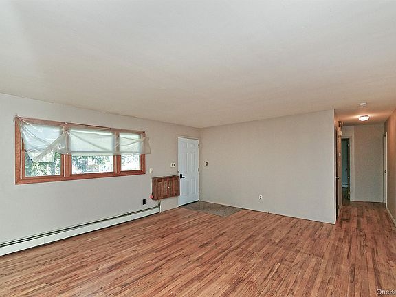 5th image of 195 Mohawk Street