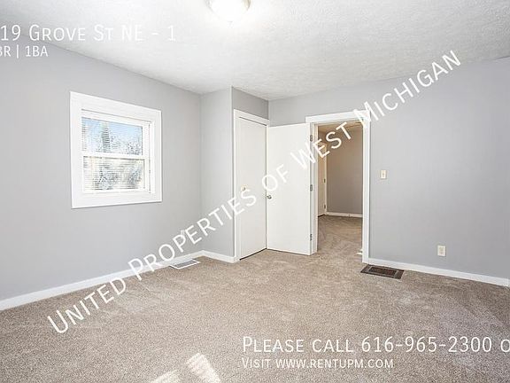 5th image of 119 Grove St NE #1