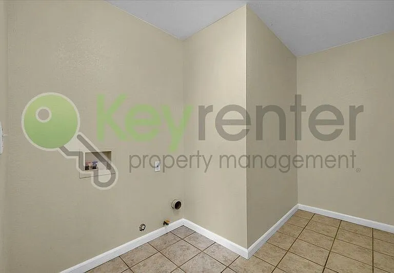 3220 2nd Ave — Photo 13