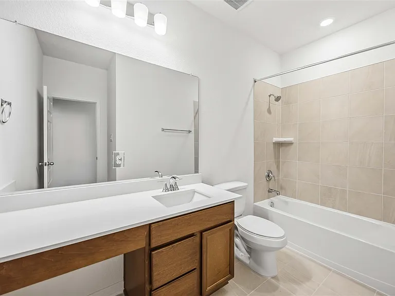 18206 Spruce Cottage Dr — Photo 12