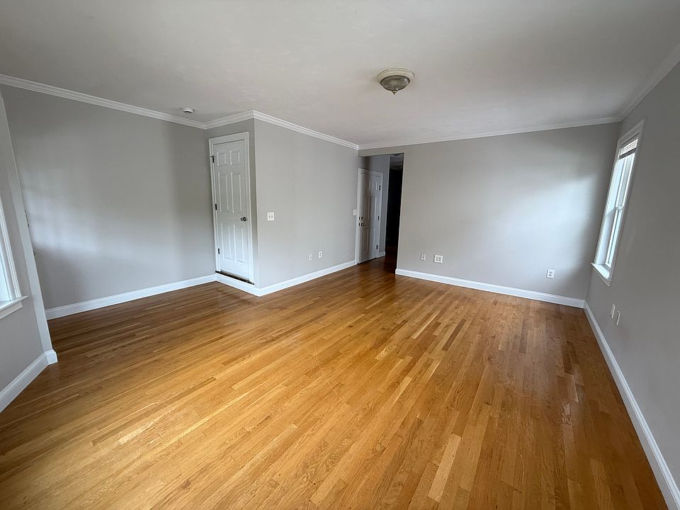 1st image of 423 Furnace Brook Pkwy #2