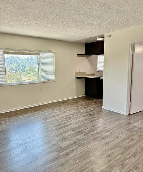 606 N Avenue 66 #20 — Photo 8