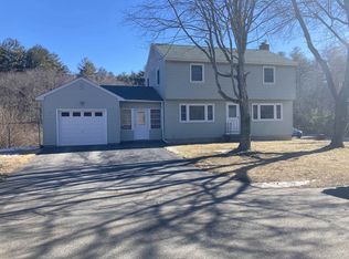 1 Curtis Dr, Nashua, NH 03062