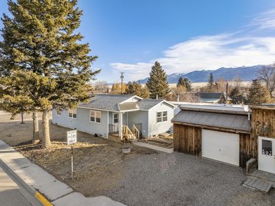401 S Main St, Twin Bridges, MT, 59754