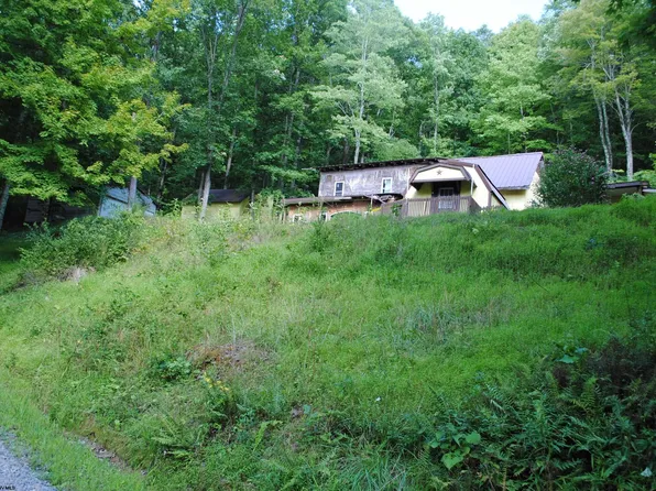 473 Bud Edge Rd, Moatsville, WV 26405