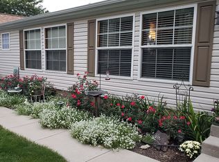 16732 Stoney Lane Dr, Goshen, IN 46528