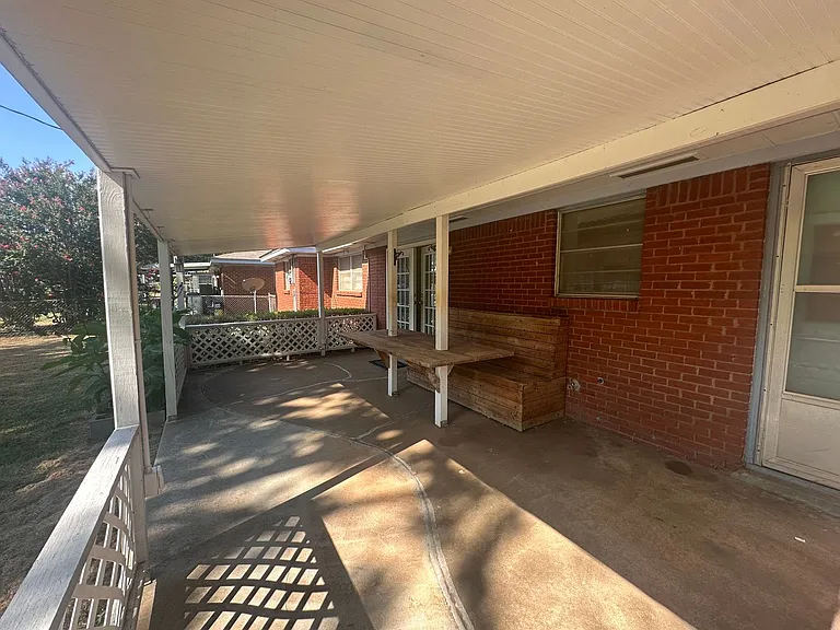 2524 Eagle Dr — Photo 17