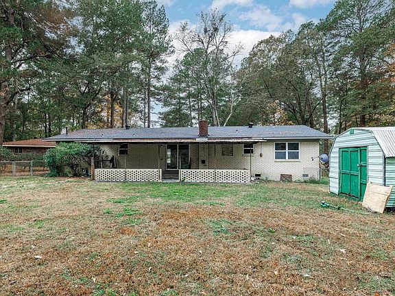 5th image of 1528 Pine Manor Dr