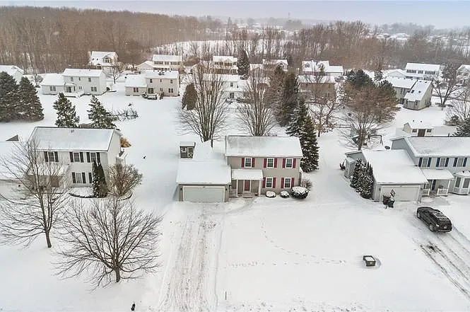 107 Salzer Hts — Photo 42