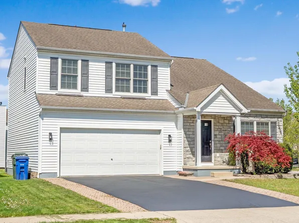 8849 Juneberry Rd, Lewis Center, OH 43035