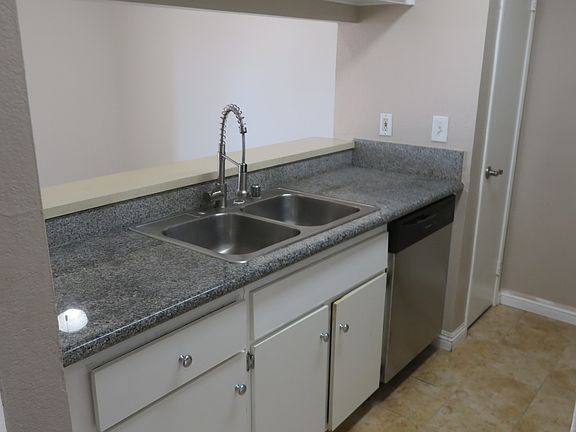 3rd image of 10655 Lemon Ave APT 604