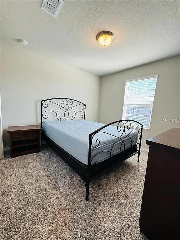 3 bed, 2.5 bath, 1724 sqft, $2,150 — Photo 4
