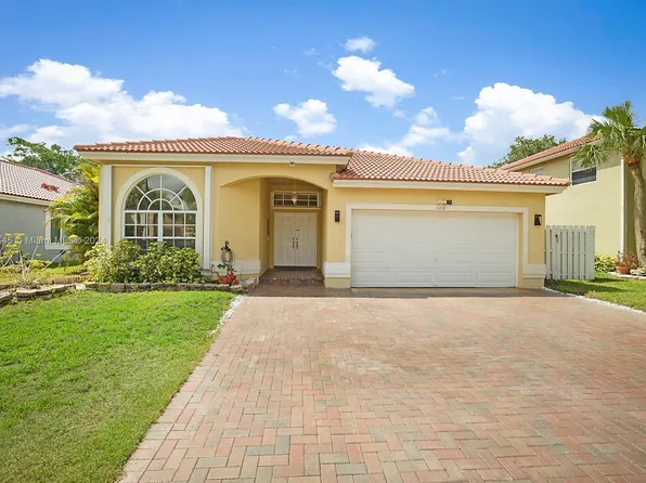 660 NW 133rd Dr, Plantation, FL 33325